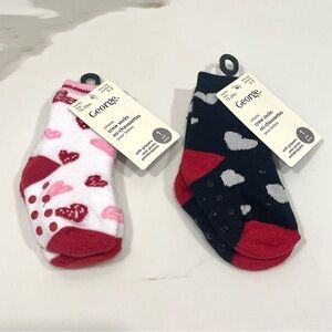 🟠5/$25 NEW George Infants Valentine Hearts Crew Socks w/ Grippers (size 12-24M)